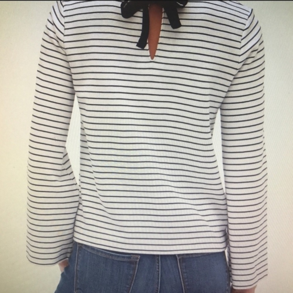 Banana republic stripped top - Picture 2 of 7